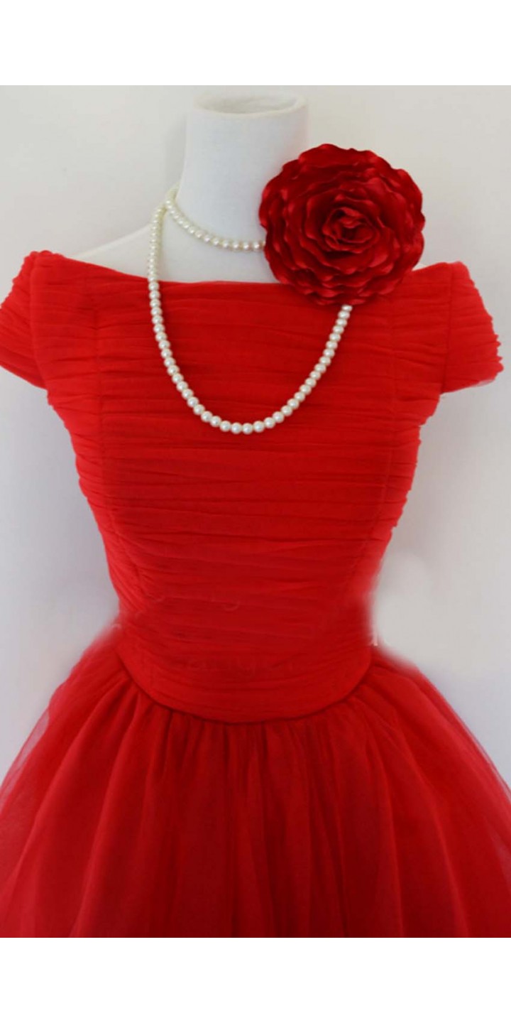 Vintage Off The Shoulder Little rED Dress