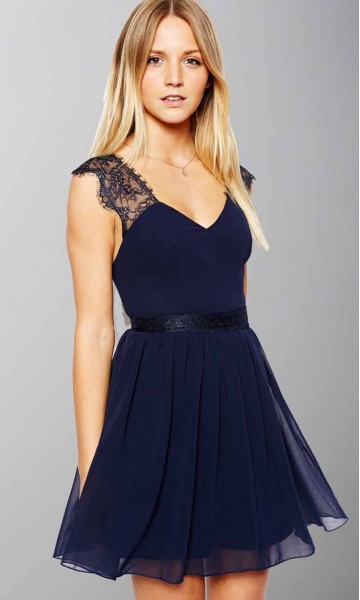 Lace Cap Sleeves V-neck Short Graduation Dress 