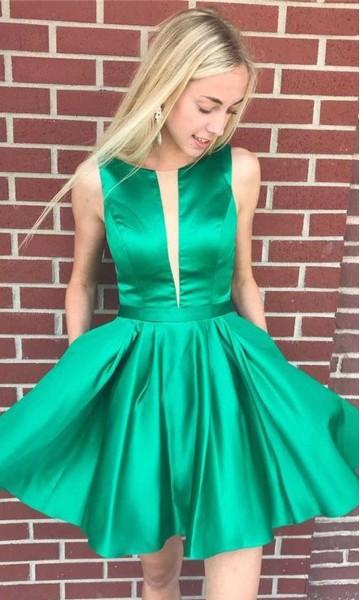 Boat Neck Short Green Satin Homecoming Dresses 