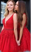 Appliqued Short V-neck Prom Graduation Dresses